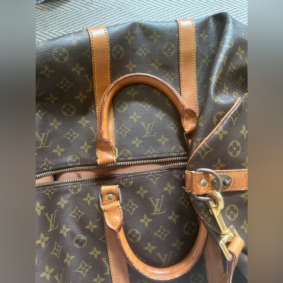 Louis Vuitton Bandolier 55 Authentic - Picture 9 of 16